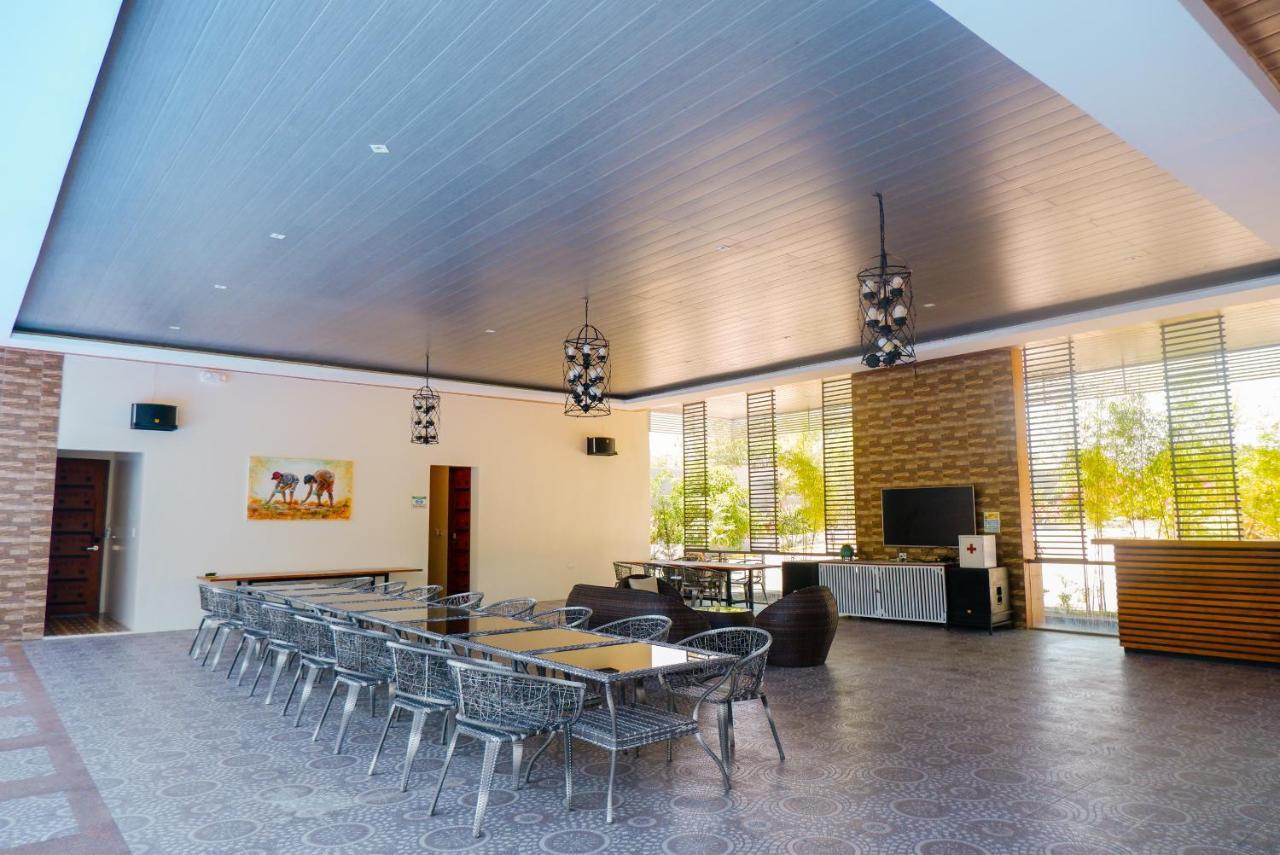 Armando'S Garden Resort And Restaurant Anao エクステリア 写真